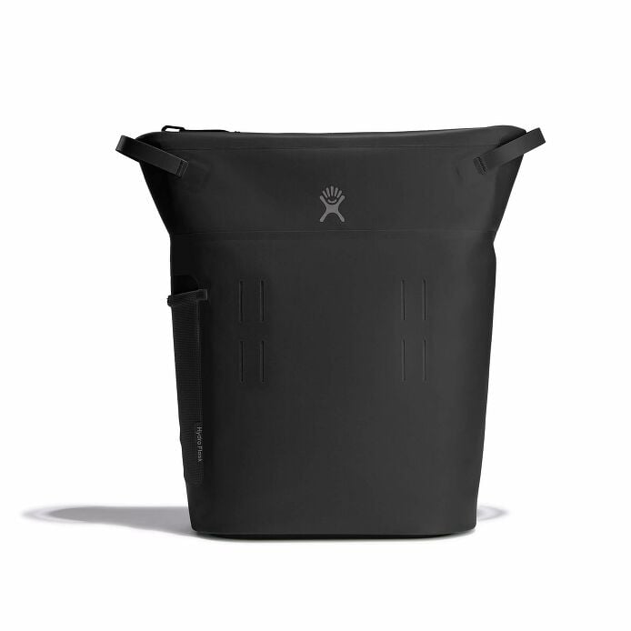 20-l-day-escapetm-pack-c6 20-l-day-escape-soft-cooler-pack-black-straight-on.jpg