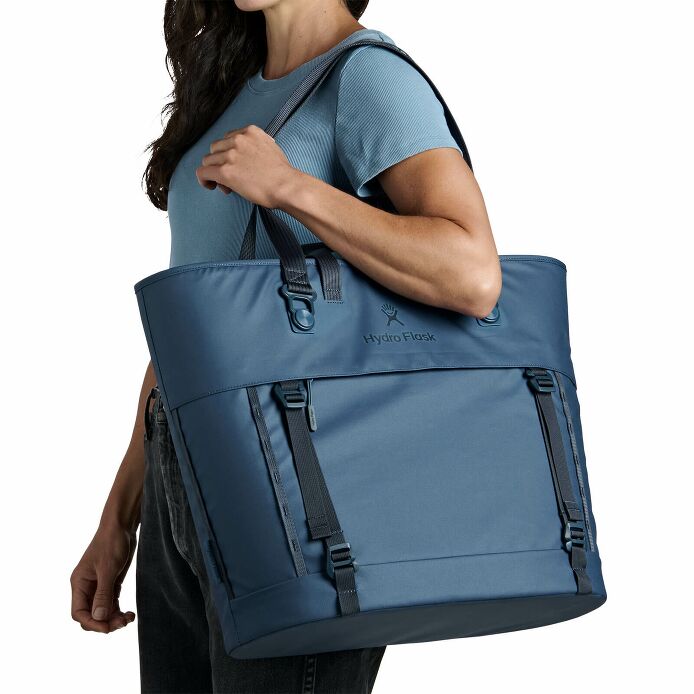 carryouttm-soft-cooler-tote-30-l-x0 250815_hydro_s26_hb_14614_2.jpg