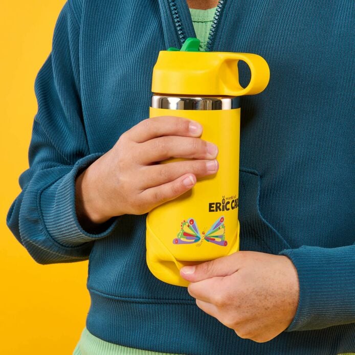 kids-12-oz-bottle-world-of-eric-carletm-e6 7-lifestyle.jpeg