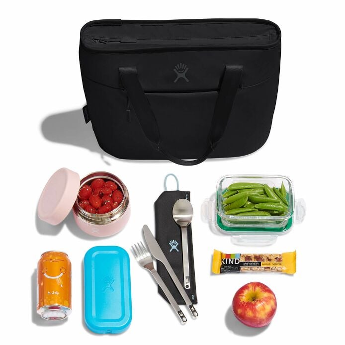 8-l-insulated-lunch-tote-q4 8l-tote-black-packing.jpg