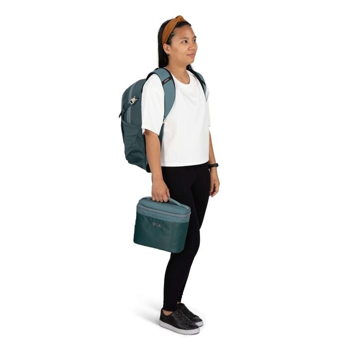 osprey-axis-x-hydro-flask-campus-essentials-bundle-b0 axisxhydroflask_s26_onbody1_cascadeblue_10007249_2.jpg