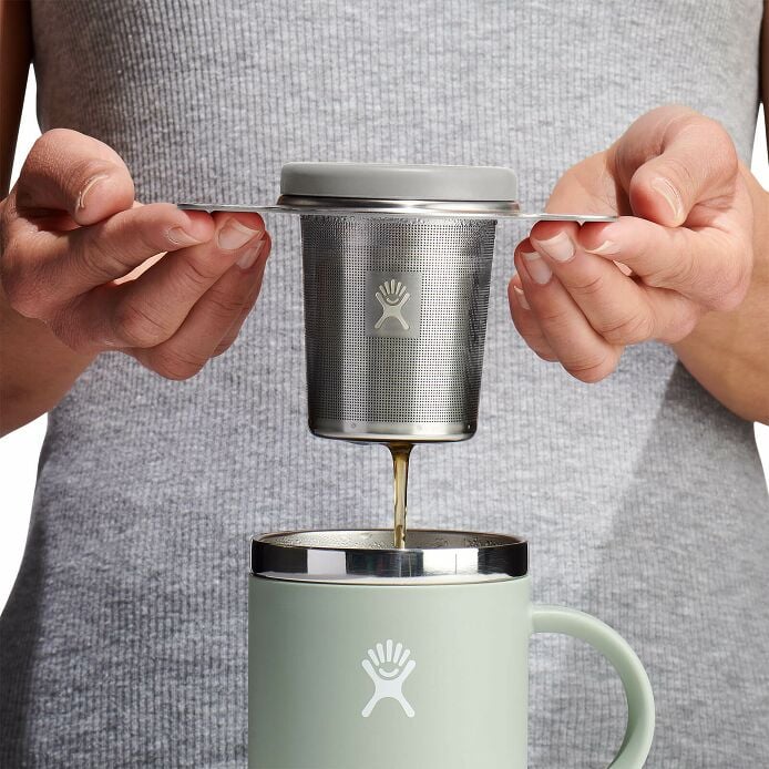 tea-infuser-h8 drif035-tea-infuser-birch-hb-pour_1.jpg