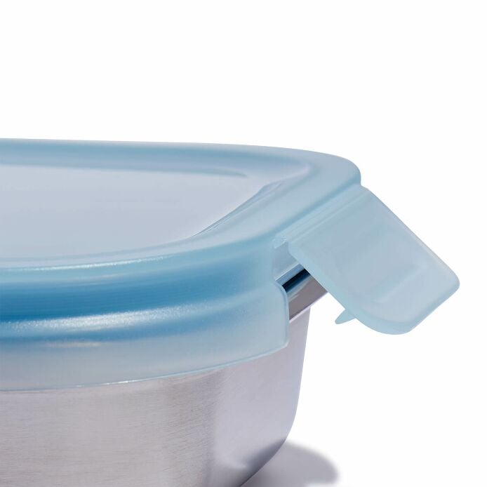 3-5-c-stainless-steel-food-container-o0 focb417-3.5-cup-food-container-rain-feature_1_1.jpg