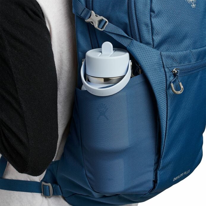 24-oz-travel-bottle-with-flex-straw-cap-e6 travelbottle-hb-backpack_1_8_1.jpg